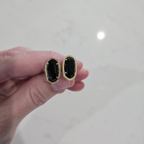 Kendra Scott Ellie Gold Stud Earrings in Black - Picture 1 of 3